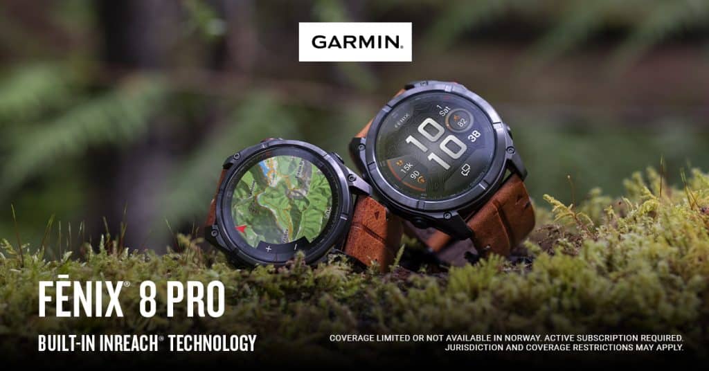 2 garmin fenix 8 pro alomed liggende i mose